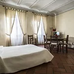 Apart Otel Manassei Prato (Prato)