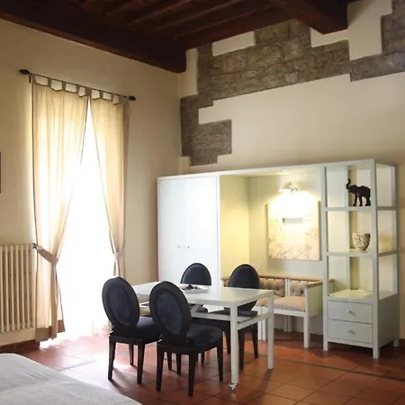 Manassei Aparthotel Prato (Prato)
