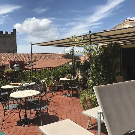 Aparthotel Manassei 3*