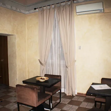 Manassei Aparthotel