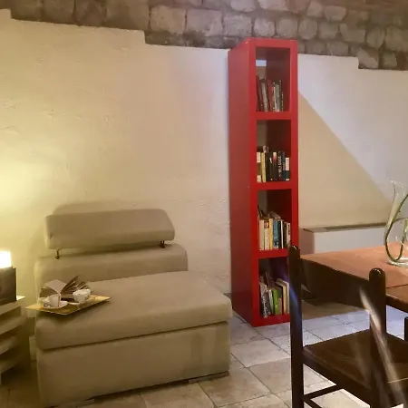Manassei Aparthotel 3*