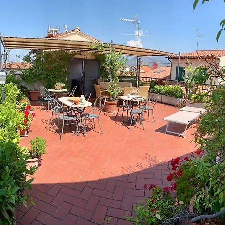 Manassei Aparthotel Prato (Prato)